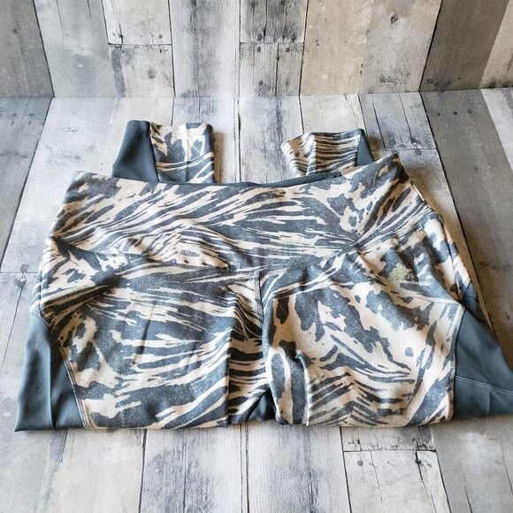 NWT - Adidas Women's U-4-U 7/8 Plus Size Tights – Size 4X - Picture 2 of 6